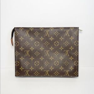 Louis vuitton toiletry 26